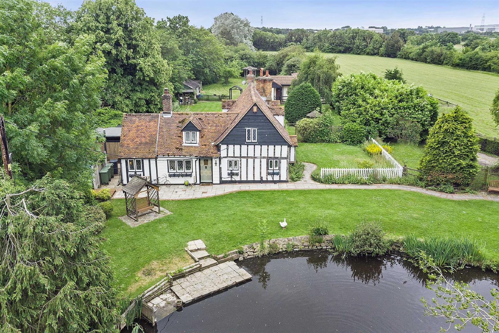 Cranfield Park Road, Wickford